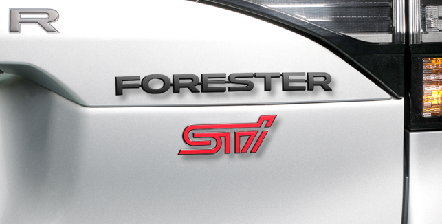 斯巴鲁森林人 FORESTER STI尾门标